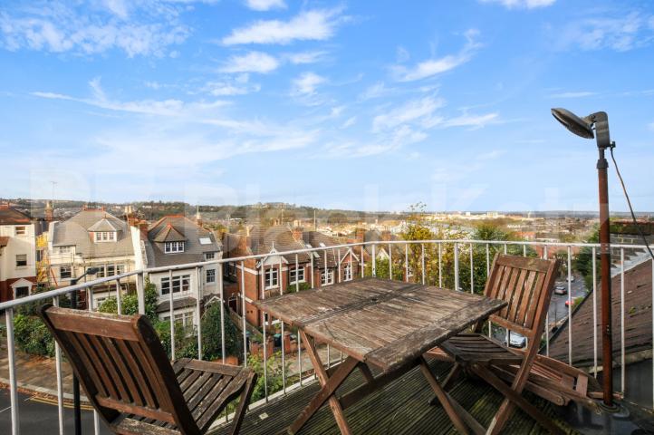 			High spec 2 bedroom property in fantastic location, 2 Bedroom, 1 bath, 1 reception Flat			 Wolseley Road, CROUCH END